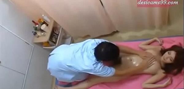  Amazely Sexy Asian Girl Gets Excited In Massage Session